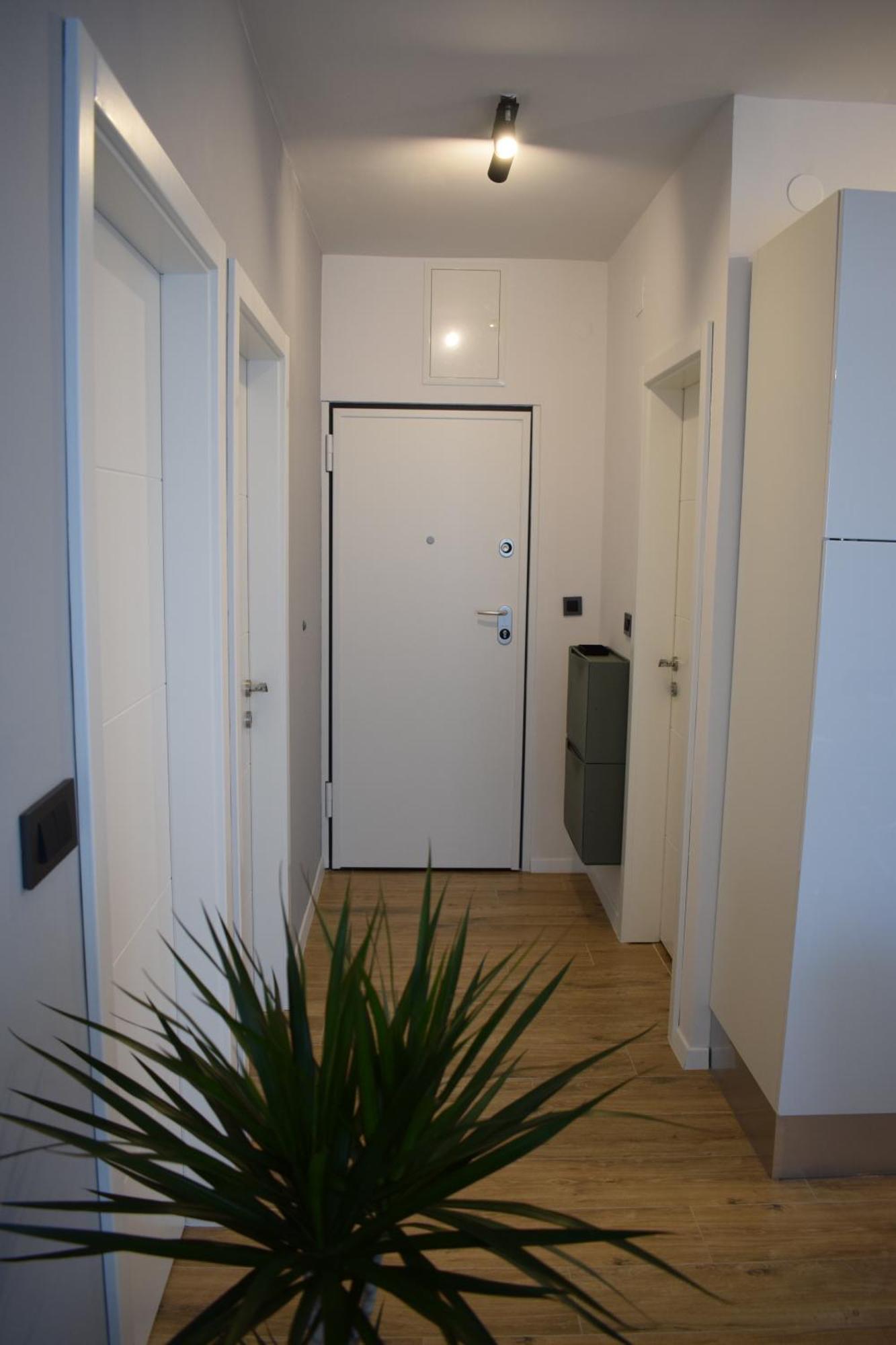 Apartman Oneum Omis Bagian luar foto